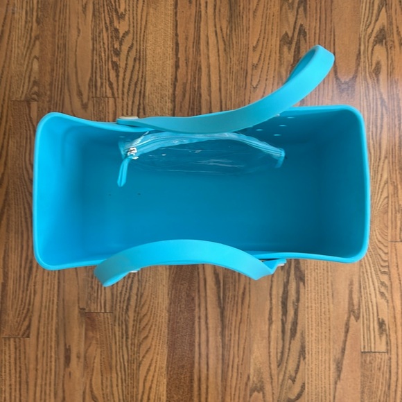 The Original Bogg Bag Turquoise and Caicos - Picture 2 of 3